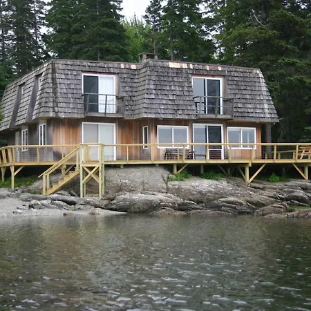Everett Cottage At Indian Point In Bar Harbor